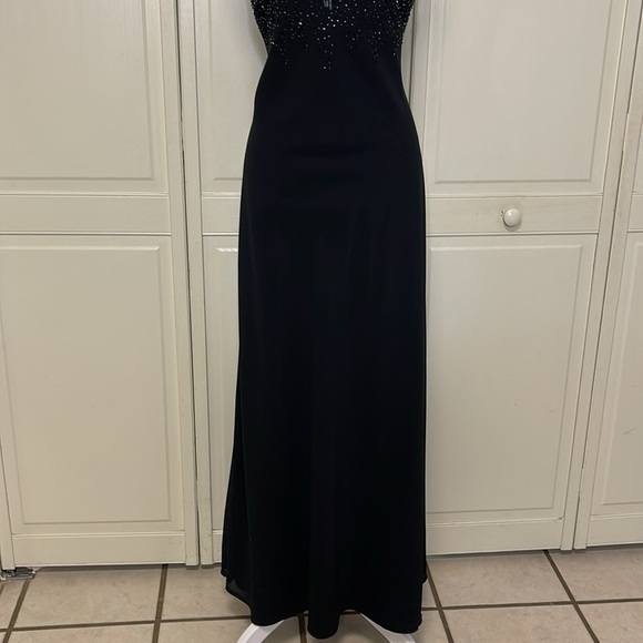 CACHET Women’s Black Beaded Formal Maxi Gown Size 8 - Picture 4 of 10